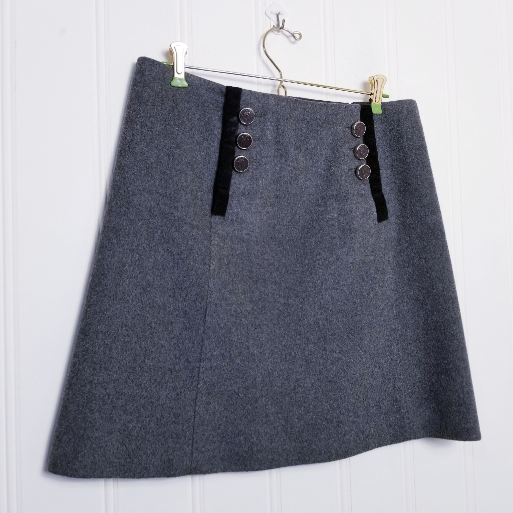 Gucci Gray Black Wool Alpaca A-Line Mini Skirt 42 6 Made In Italy Classic